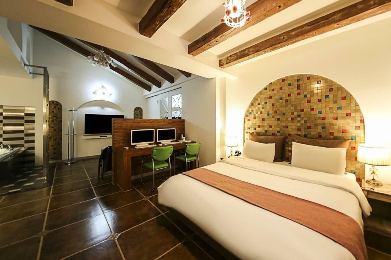 Dubai Hotel Cheongju Extérieur photo